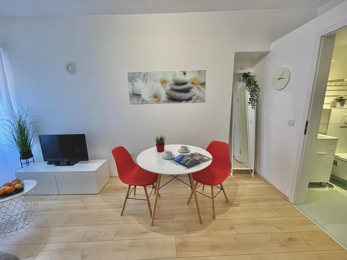 Apartments Antons Пула Екстер'єр фото
