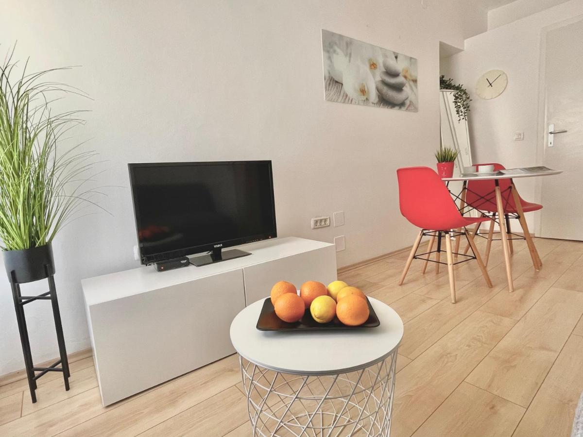 Apartments Antons Пула Екстер'єр фото